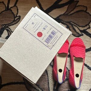 Rothy’s pomegranate loafers, EUC, sz 9.5